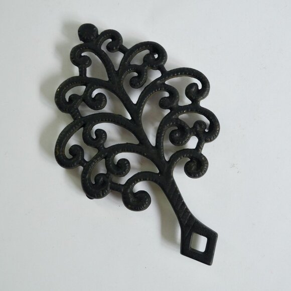 Vintage Cast Iron Trivet Tree of Life - Picture 1 of 4